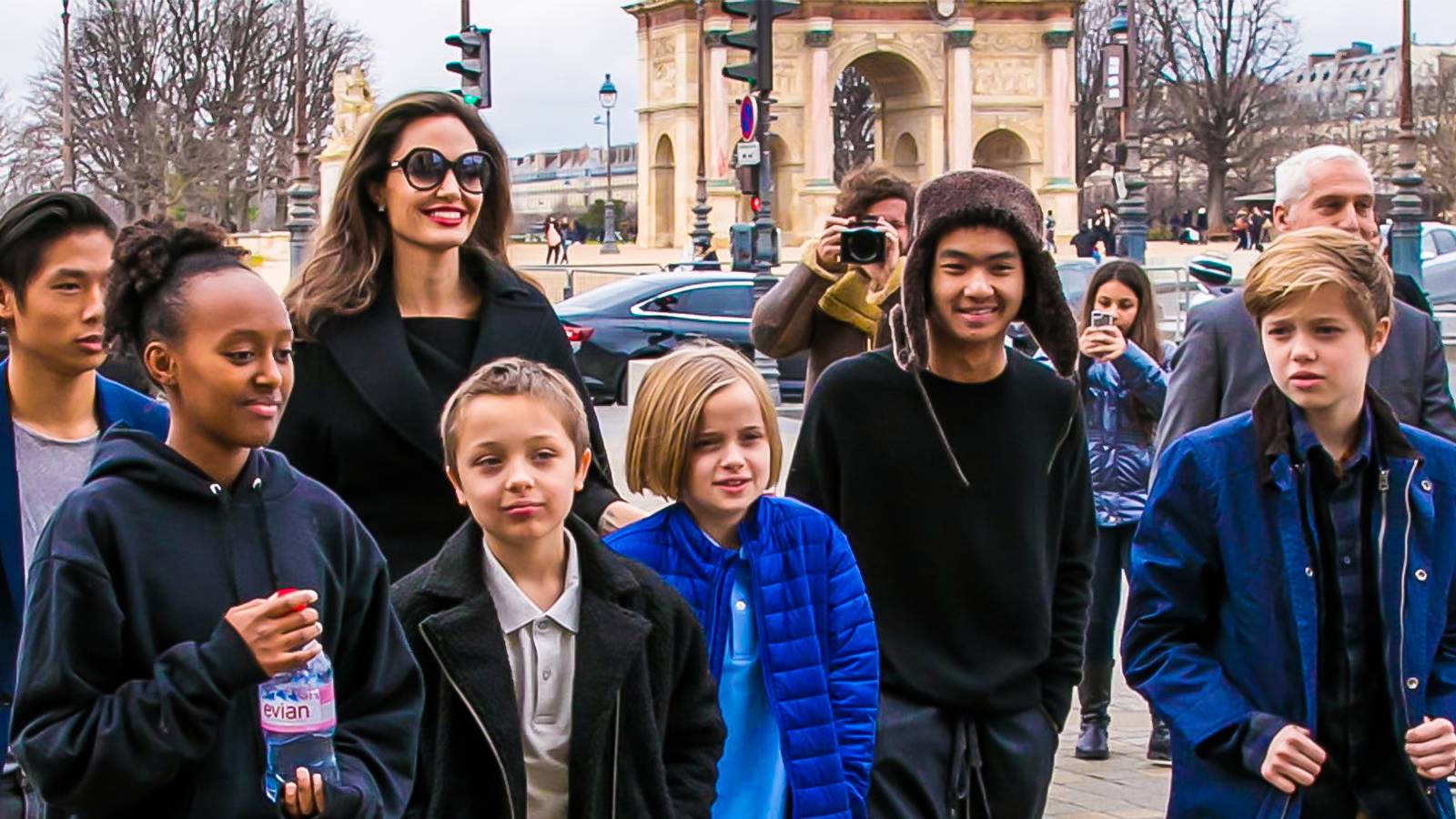 15 Rules Angelina Jolie Makes Her Kids Follow (And 6 Rules She Ignores)