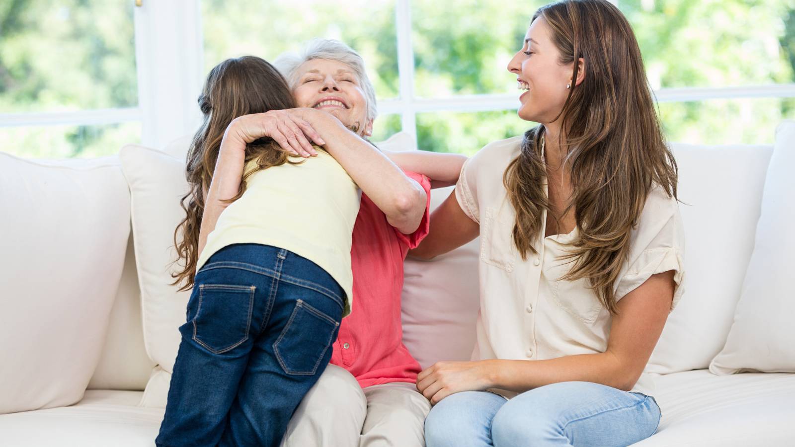 Don’t Force Your Kids To Hug Relatives, On Thanksgiving