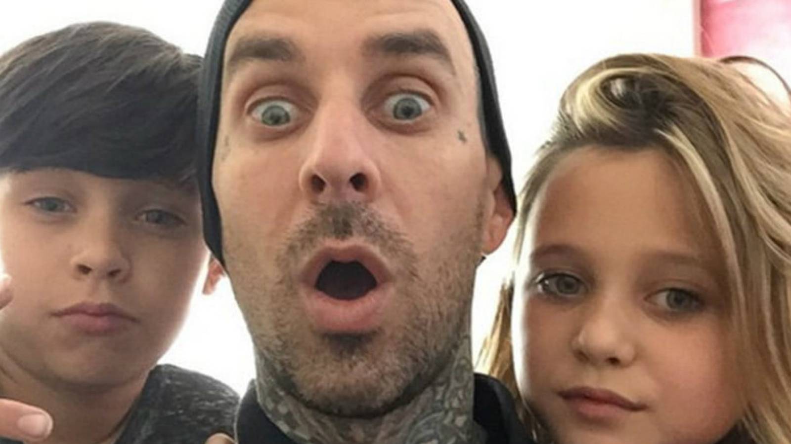 Meet The Barkers: 20 Parenting Lessons We Learned From Travis Barker, image size:1600x900