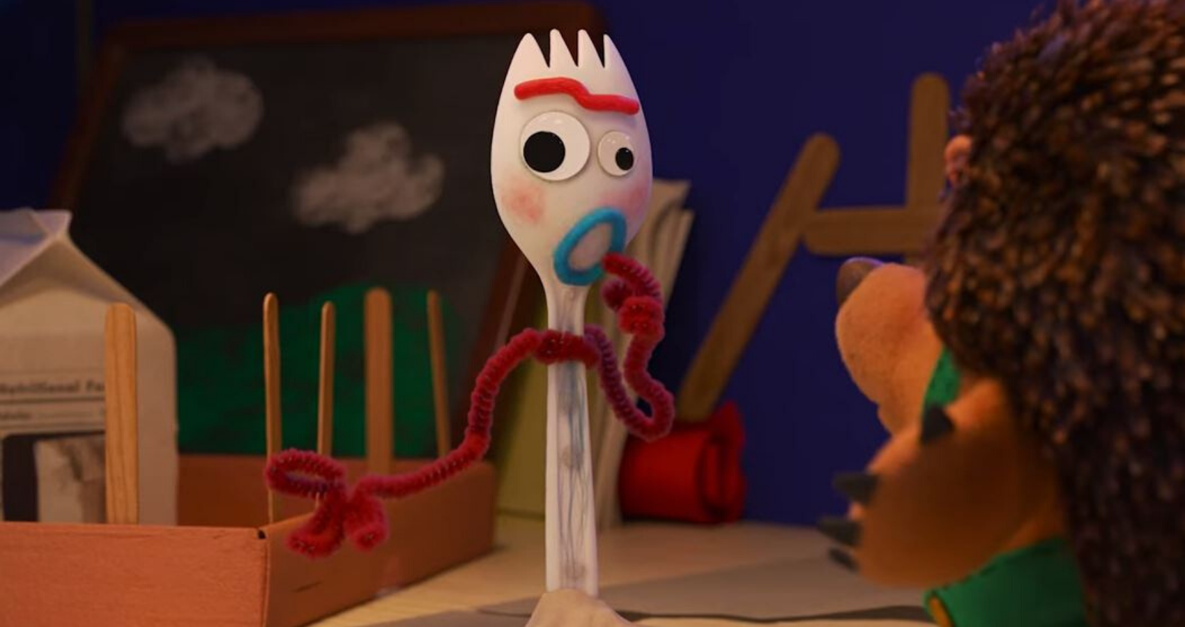 Pixar S Forky Asks A Question Miniseries Trailer Moms Com