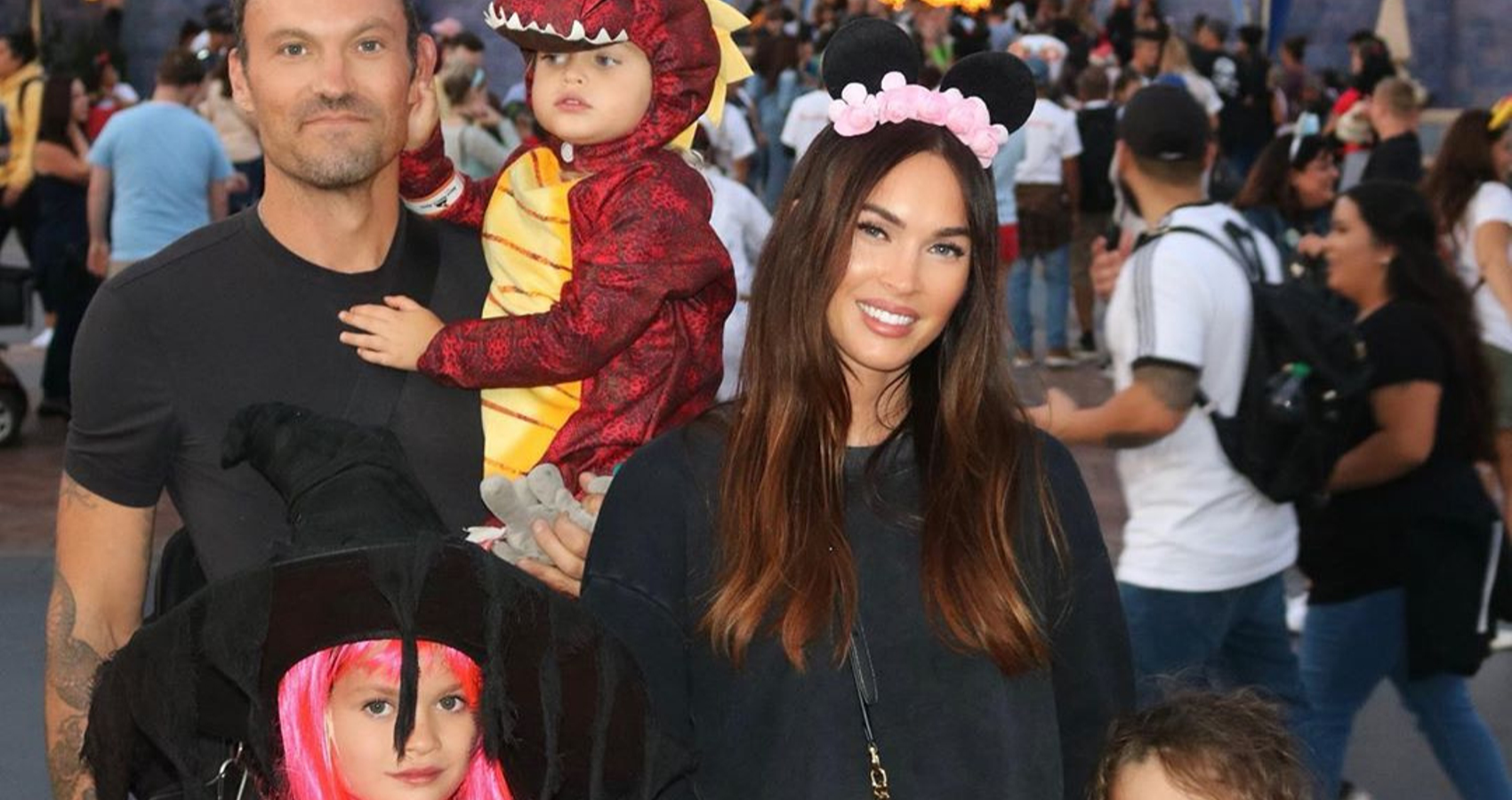 Megan Fox Sons 2025 - Deny Rosamund