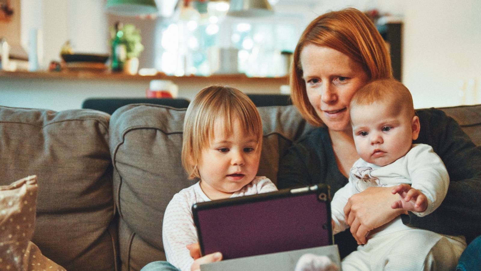 Parents Are The Main Targets For Antivaxx Misinformation, Study Finds (1)